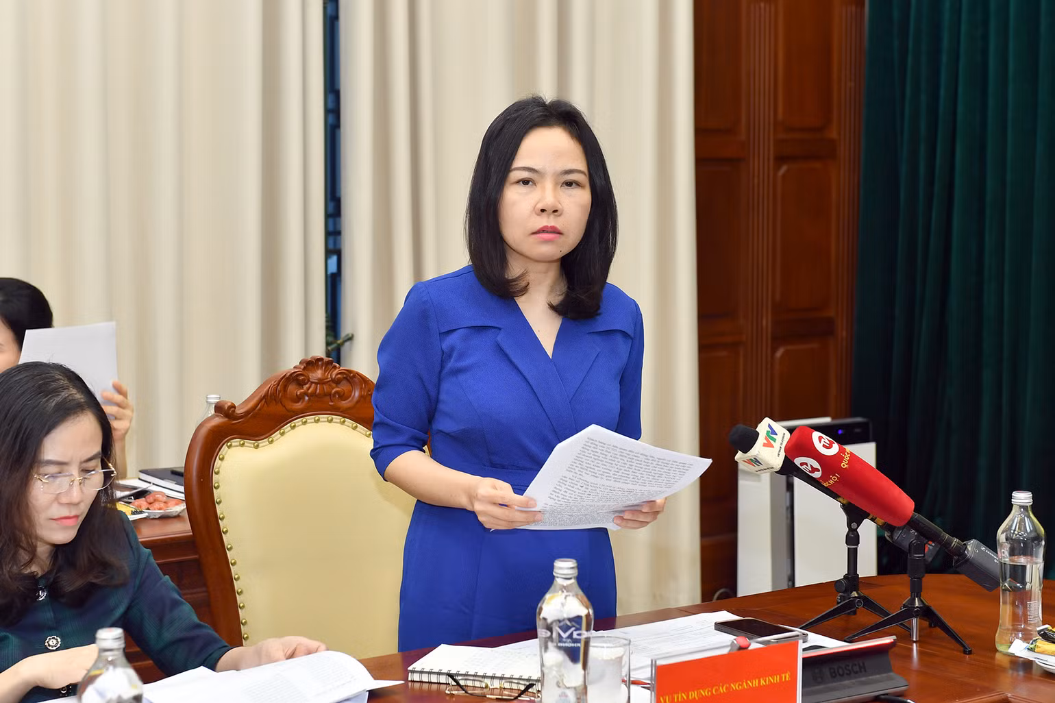 Bà Hà Thu Giang phát biểu tại hội nghị