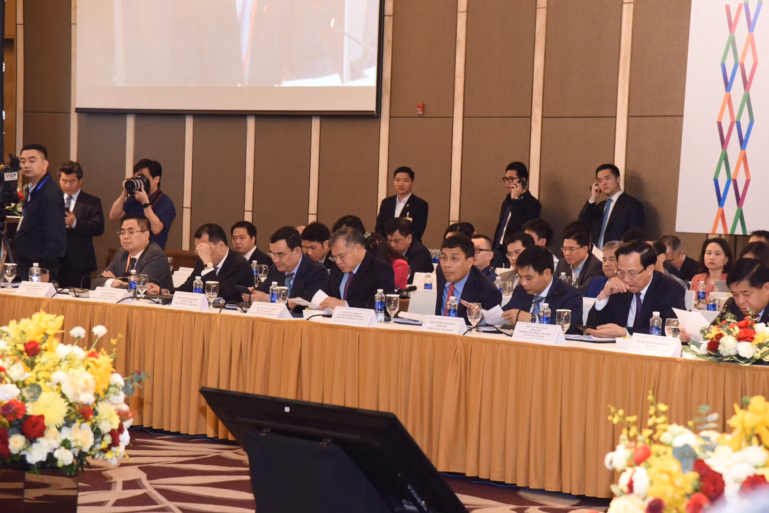Đại diện lãnh đạo các Bộ, ngành của Chính phủ Việt Nam tham dự diễn đàn. Đại diện lãnh đạo các Bộ, ngành của Chính phủ Việt Nam tham dự diễn đàn.