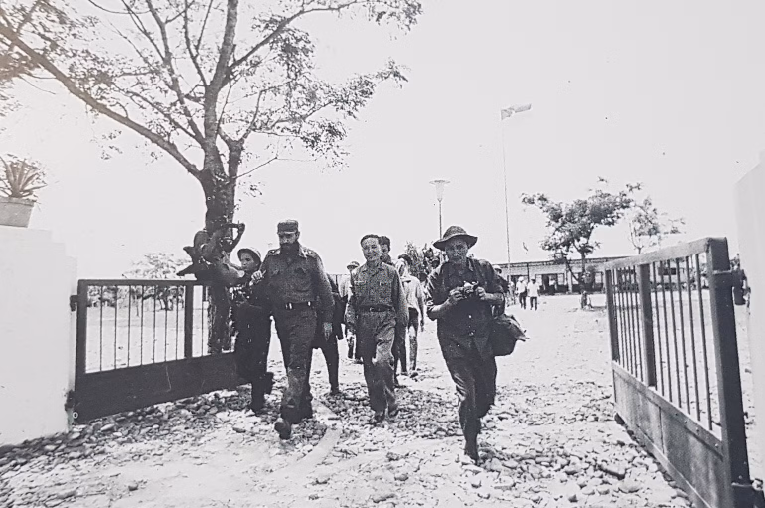 Chủ tịch Cuba Fidel Castro thăm Chính phủ Cách mạng lâm thời Cộng hòa miền nam Việt Nam. (Ảnh tư liệu)