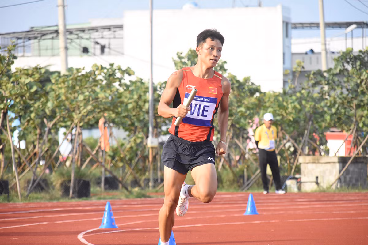 Đội tuyển điền kinh học sinh Việt Nam đã đem "cơn mưa vàng" về cho Đoàn Thể thao Việt Nam trong ngày thi đấu thứ 6.