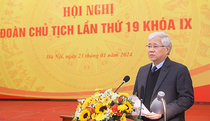 Đồng chí Đỗ Văn Chiến phát biểu ý kiến tại Hội nghị.