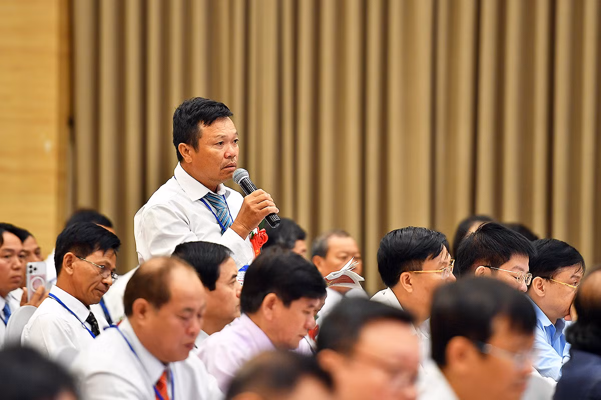 Các đại biểu nông dân nói lên tâm tư, nguyện vọng và những khó khăn, vướng mắc trong sản xuất.