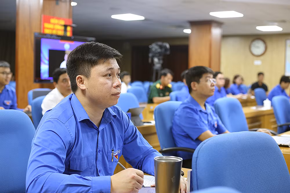 Các báo cáo viên dự Hội nghị tại điểm cầu Trung ương Đoàn.