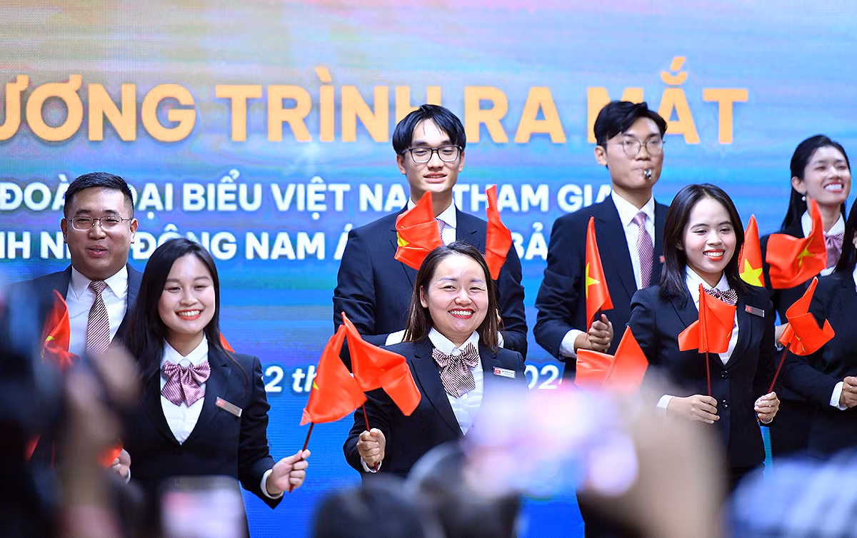 Sau 5 năm, chương trình Tàu Thanh niên Đông Nam Á - Nhật Bản mới được khởi động trở lại theo hình thức trực tiếp. Sau 5 năm, chương trình Tàu Thanh niên Đông Nam Á - Nhật Bản mới được khởi động trở lại theo hình thức trực tiếp.