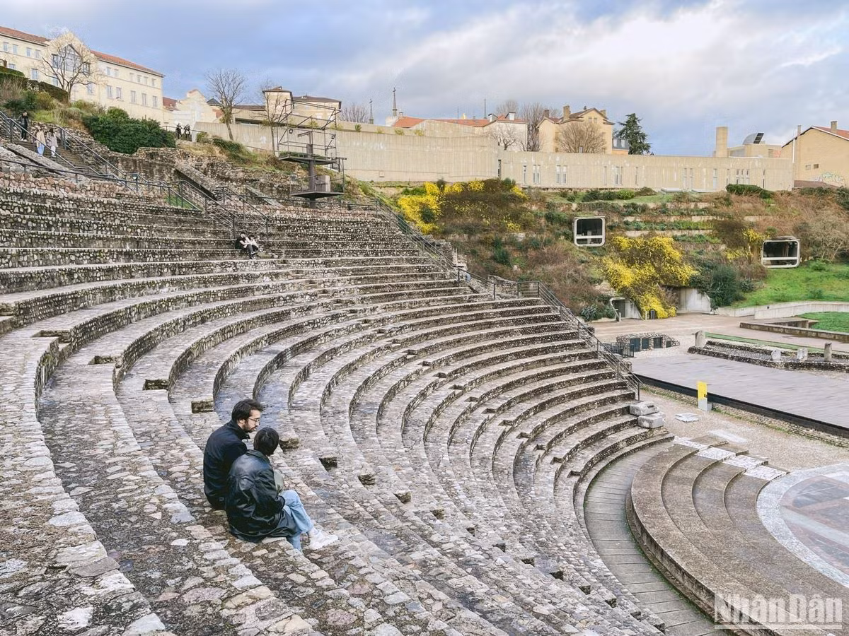 Nhà hát cổ La Mã trên đồi Fourvière trở thành biểu tượng của thành phố Lyon cổ đại.