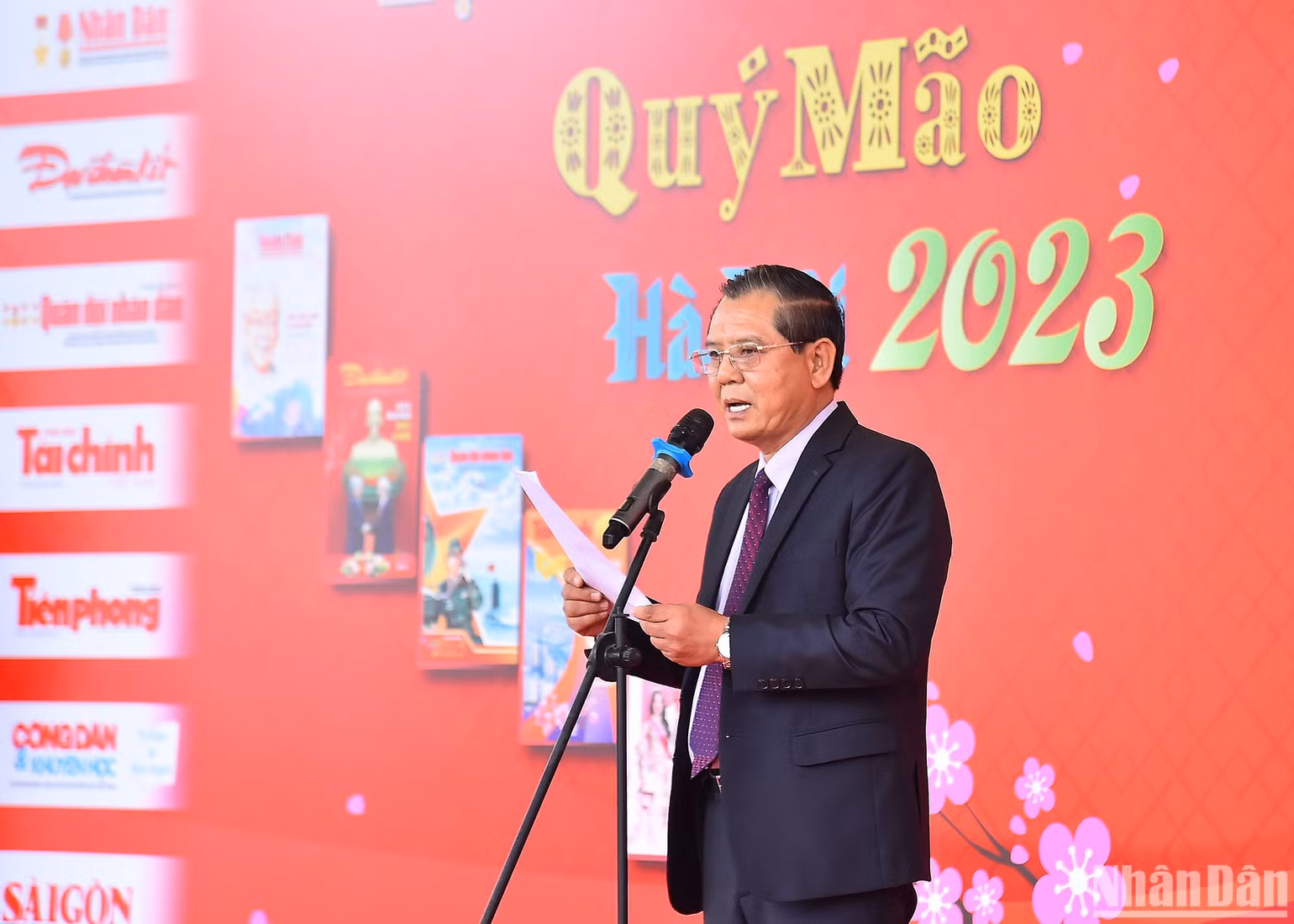 Chủ tịch Hội Nhà báo thành phố Hà Nội Tô Quang Phán phát biểu khai mạc Hội báo Xuân Quý Mão - Hà Nội 2023. Chủ tịch Hội Nhà báo thành phố Hà Nội Tô Quang Phán phát biểu khai mạc Hội báo Xuân Quý Mão - Hà Nội 2023.