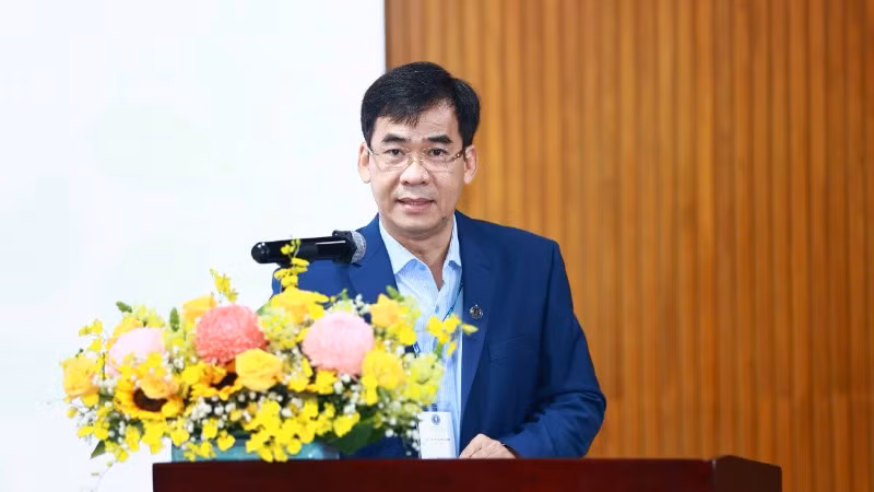 Tiến sĩ Lê Trường Sơn, Hiệu trưởng Trường đại học Luật Thành phố Hồ Chí Minh phát biểu tại lễ ra mắt.