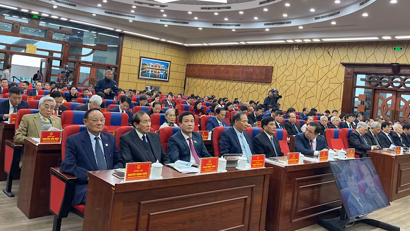 Các đại biểu dự kỳ họp thứ 19 HĐND tỉnh Hải Dương khóa 17. Các đại biểu dự kỳ họp thứ 19 HĐND tỉnh Hải Dương khóa 17.