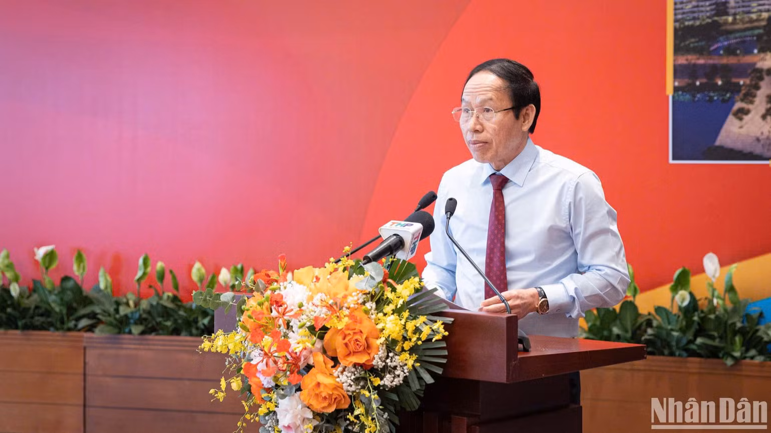 Đồng chí Lê Tiến Châu, Ủy viên Trung ương Đảng, Bí thư Thành ủy Hải Phòng phát biểu kết luận hội thảo. (Ảnh: SƠN TÙNG)
