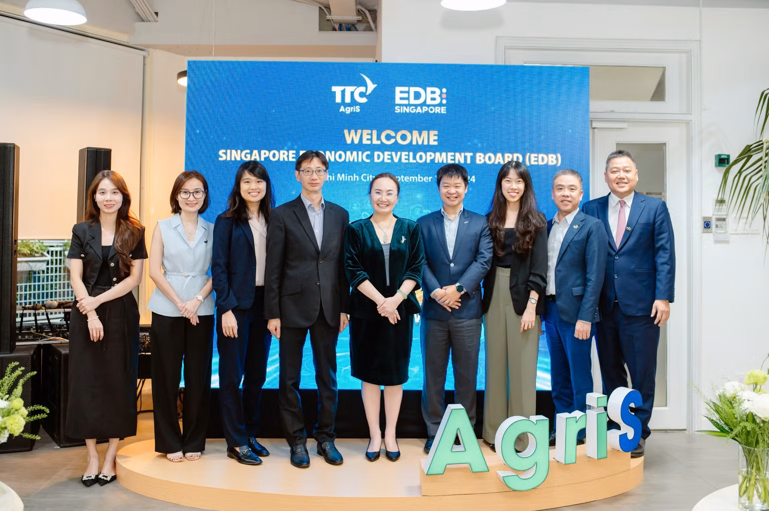 EDB thể hiện thiện chí tham gia vào chuỗi giá trị kinh tế nông nghiệp bền vững của TTC AgriS tại buổi gặp gỡ giữa 2 bên trong ngày 10/9/2024 EDB thể hiện thiện chí tham gia vào chuỗi giá trị kinh tế nông nghiệp bền vững của TTC AgriS tại buổi gặp gỡ giữa 2 bên trong ngày 10/9/2024