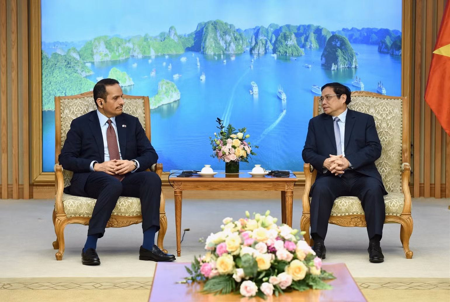 Thủ tướng Phạm Minh Chính bày tỏ ấn tượng trước những thành tựu về phát triển kinh tế, xã hội mà nhân dân Qatar dưới sự lãnh đạo của Quốc vương Sheikh Tamim bin Hamad Al-Thani đã đạt được. (Ảnh: Trần Hải) Thủ tướng Phạm Minh Chính bày tỏ ấn tượng trước những thành tựu về phát triển kinh tế, xã hội mà nhân dân Qatar dưới sự lãnh đạo của Quốc vương Sheikh Tamim bin Hamad Al-Thani đã đạt được. (Ảnh: Trần Hải)