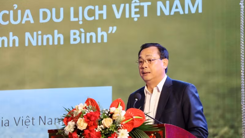 Cục trưởng Du lịch quốc gia Việt Nam Nguyễn Trùng Khánh cho rằng, du lịch golf là một thế mạnh quan trọng của ngành du lịch Việt Nam, đặc biệt tại các tỉnh có tiềm năng di sản như Ninh Bình. Việc phát triển du lịch golf không chỉ thu hút đối tượng du khách cao cấp mà còn góp phần nâng cao giá trị các di sản văn hóa, thiên nhiên.