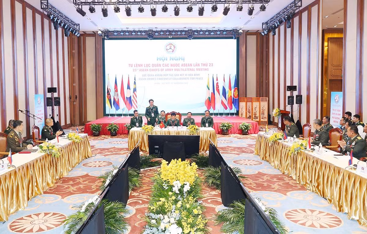 Toàn cảnh hội nghị.