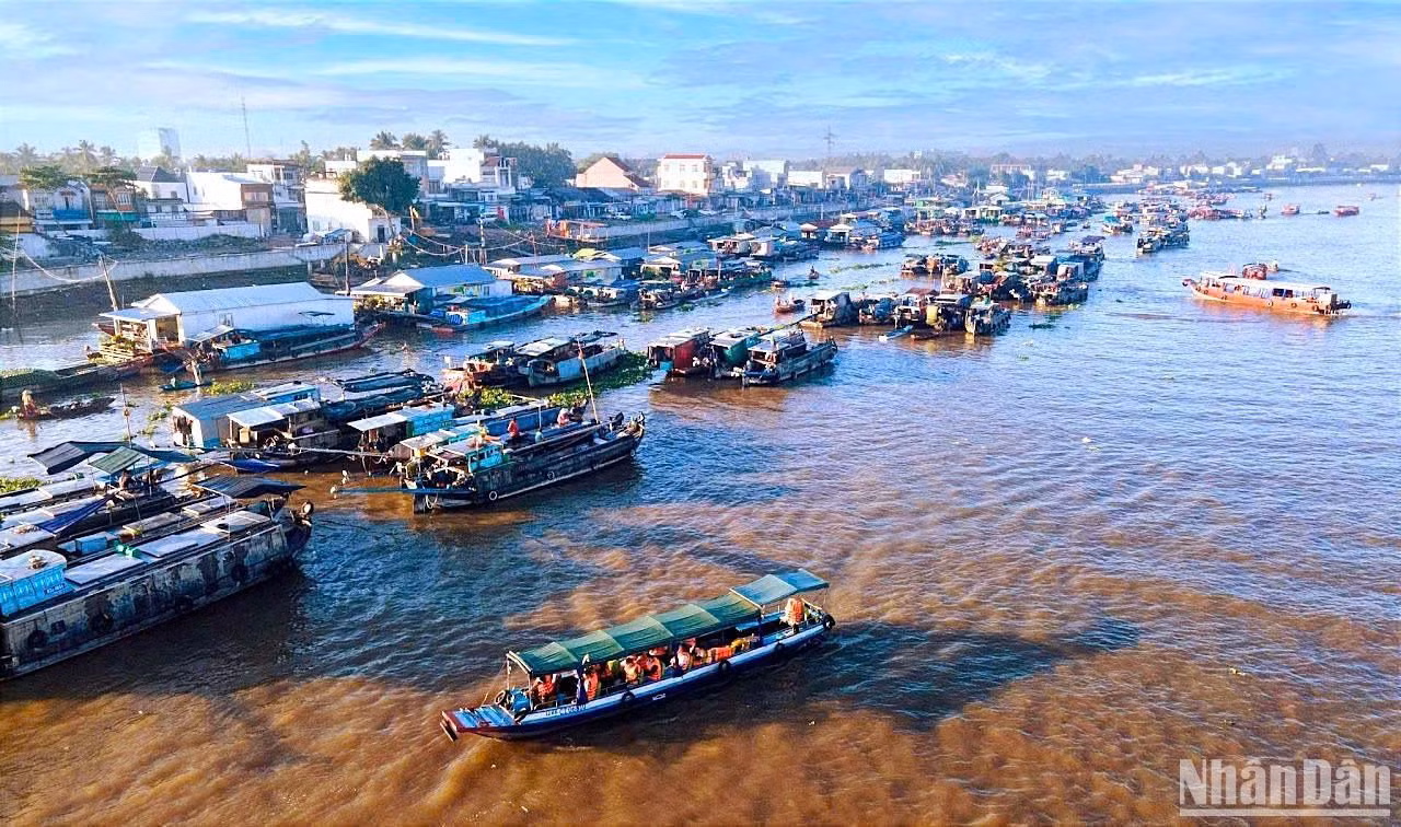 Chợ nổi Cái Răng, điểm đến hấp dẫn của Cần Thơ. Chợ nổi Cái Răng, điểm đến hấp dẫn của Cần Thơ.