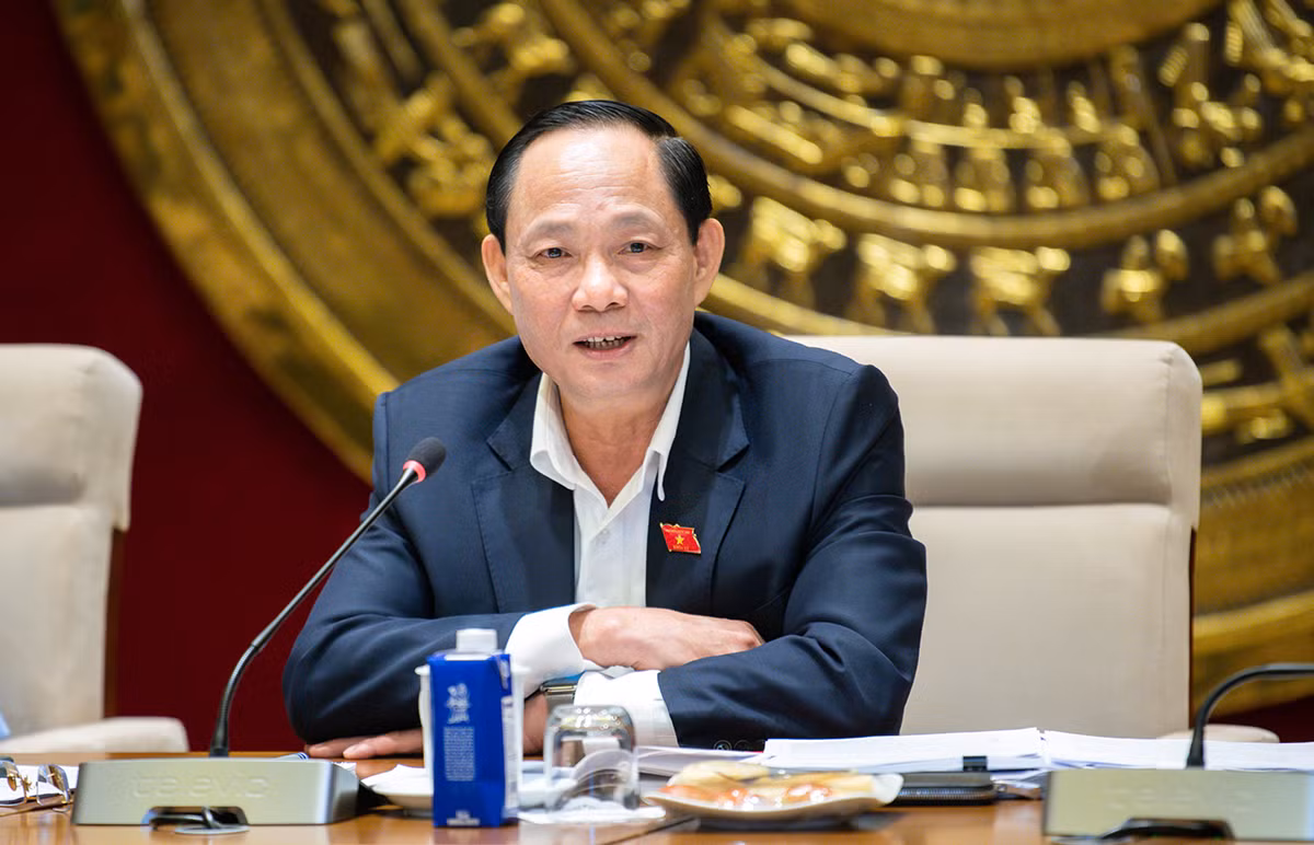Phó Chủ tịch Quốc hội Trần Quang Phương phát biểu ý kiến tại phiên họp. (Ảnh: Cổng thông tin điện tử Quốc hội)