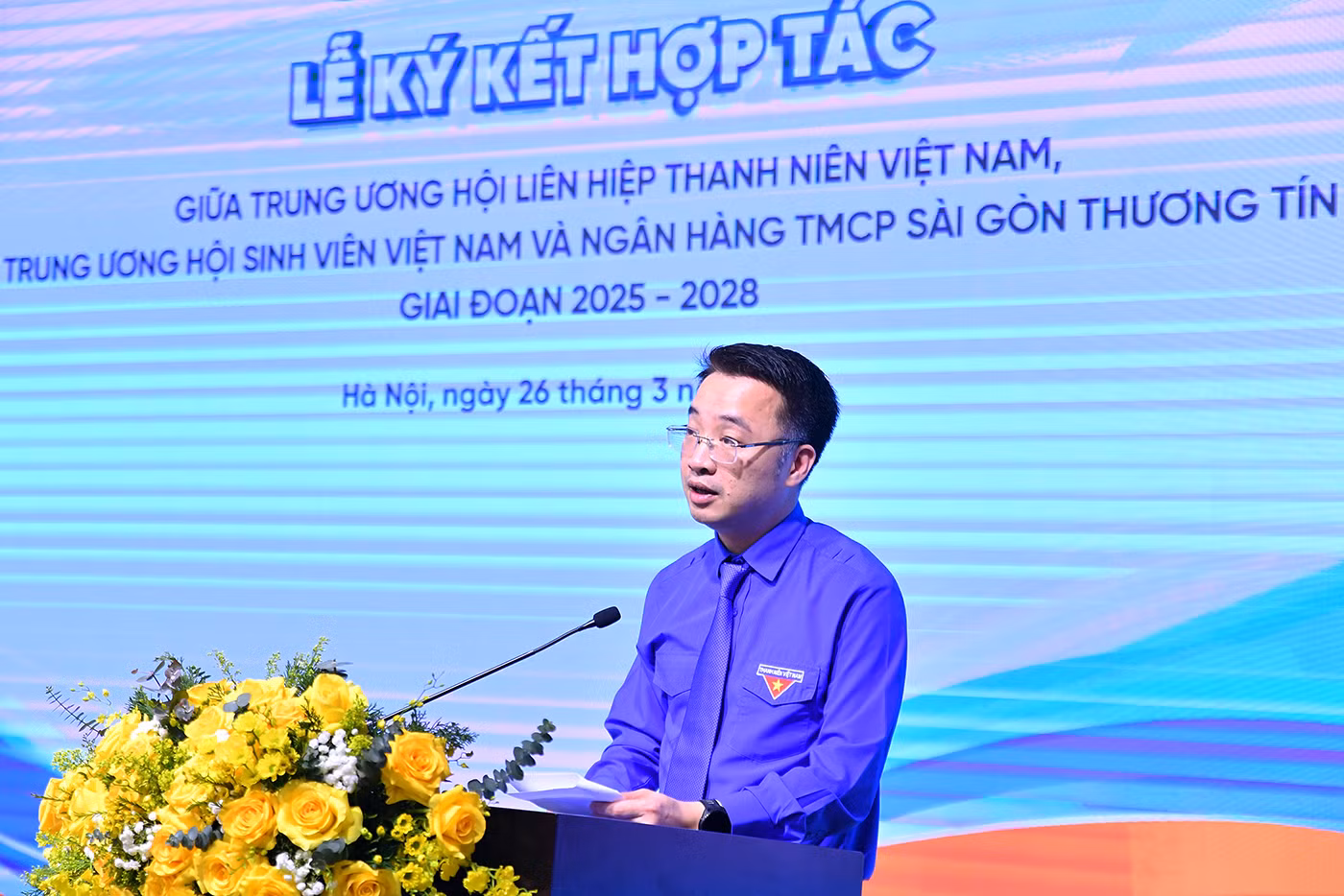 Đồng chí Nguyễn Tường Lâm trao đổi thông tin về các nội dung hợp tác. Đồng chí Nguyễn Tường Lâm trao đổi thông tin về các nội dung hợp tác.