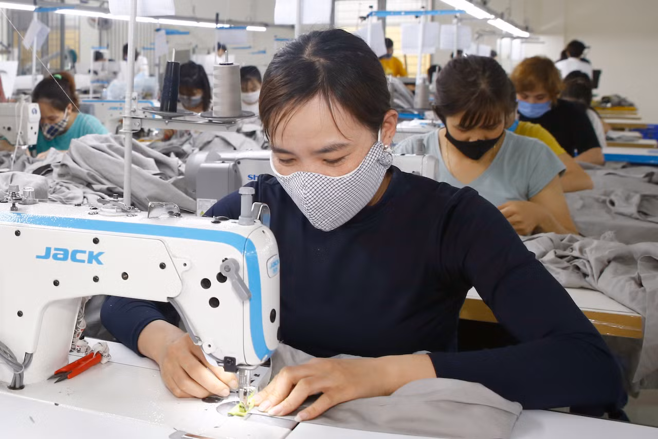 Dự án có tổng mức đầu tư lớn về dệt may khi được triển khai sẽ góp phần đáng kể vào mức thu ngân sách của huyện Nghĩa Hưng và tỉnh Nam Định. Dự án có tổng mức đầu tư lớn về dệt may khi được triển khai sẽ góp phần đáng kể vào mức thu ngân sách của huyện Nghĩa Hưng và tỉnh Nam Định.