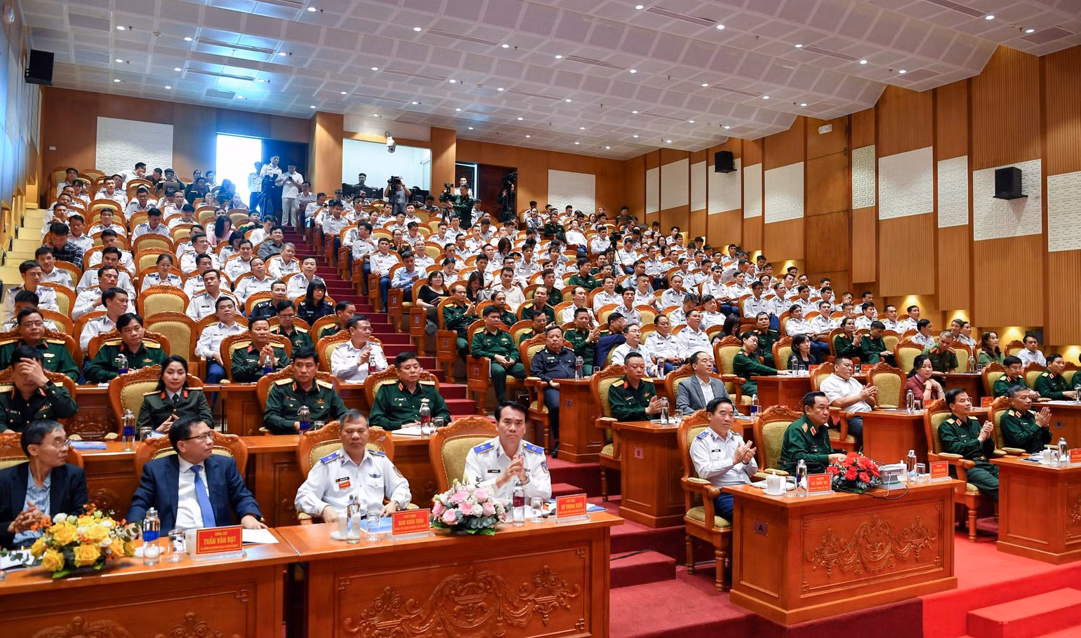 Quang cảnh hội nghị.