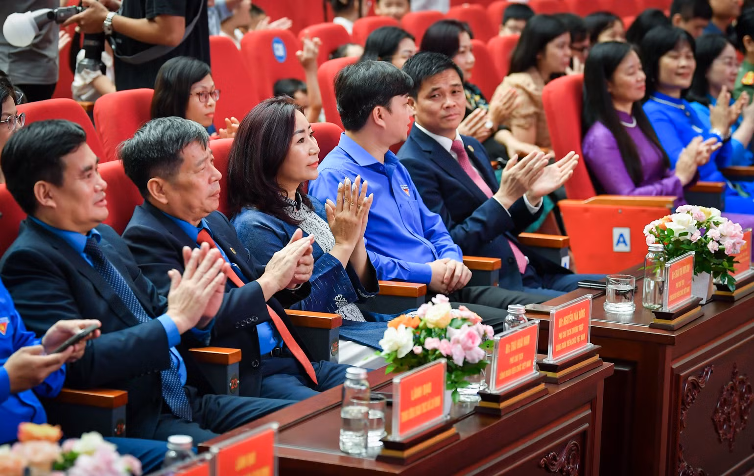 Các đại biểu tham dự Lễ tuyên dương. Các đại biểu tham dự Lễ tuyên dương.