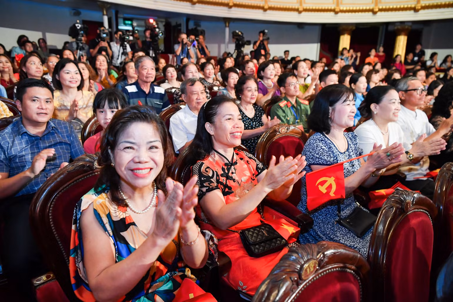 Khán giả tham dự chương trình Sao Độc lập năm 2024. Khán giả tham dự chương trình Sao Độc lập năm 2024.
