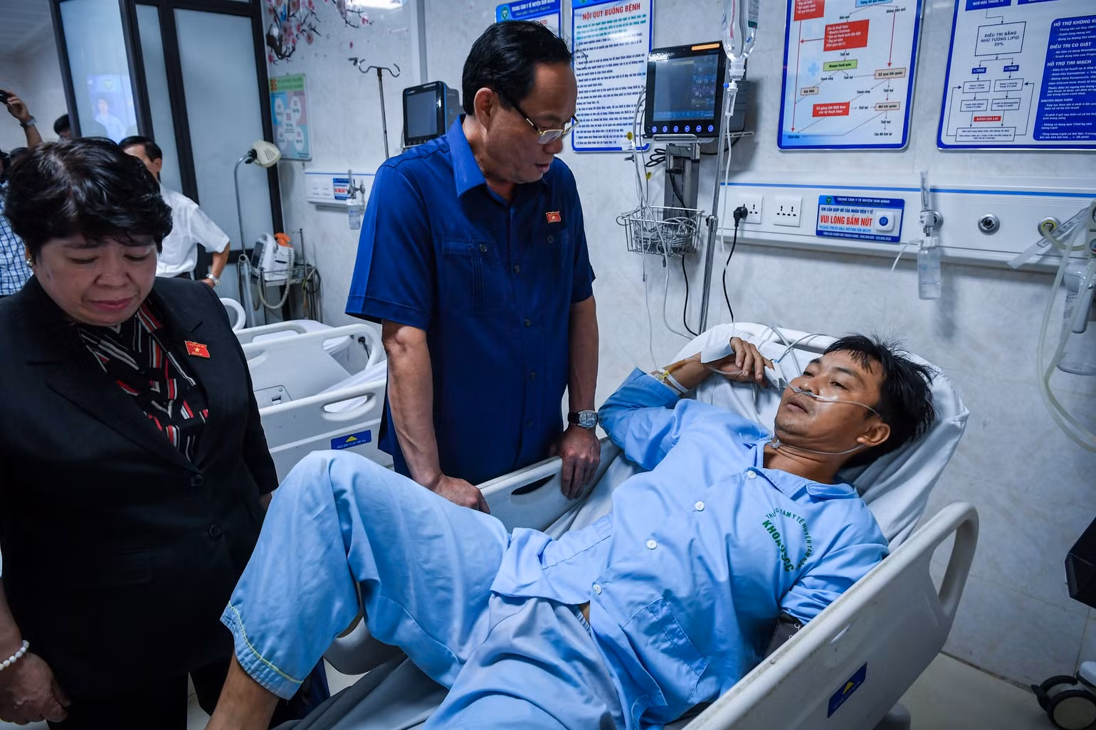 Nạn nhân Phan Thanh Sơn, người được anh Khanh cứu, hiện đang điều trị Bệnh viện đa khoa tỉnh Phú Thọ. Nạn nhân Phan Thanh Sơn, người được anh Khanh cứu, hiện đang điều trị Bệnh viện đa khoa tỉnh Phú Thọ.