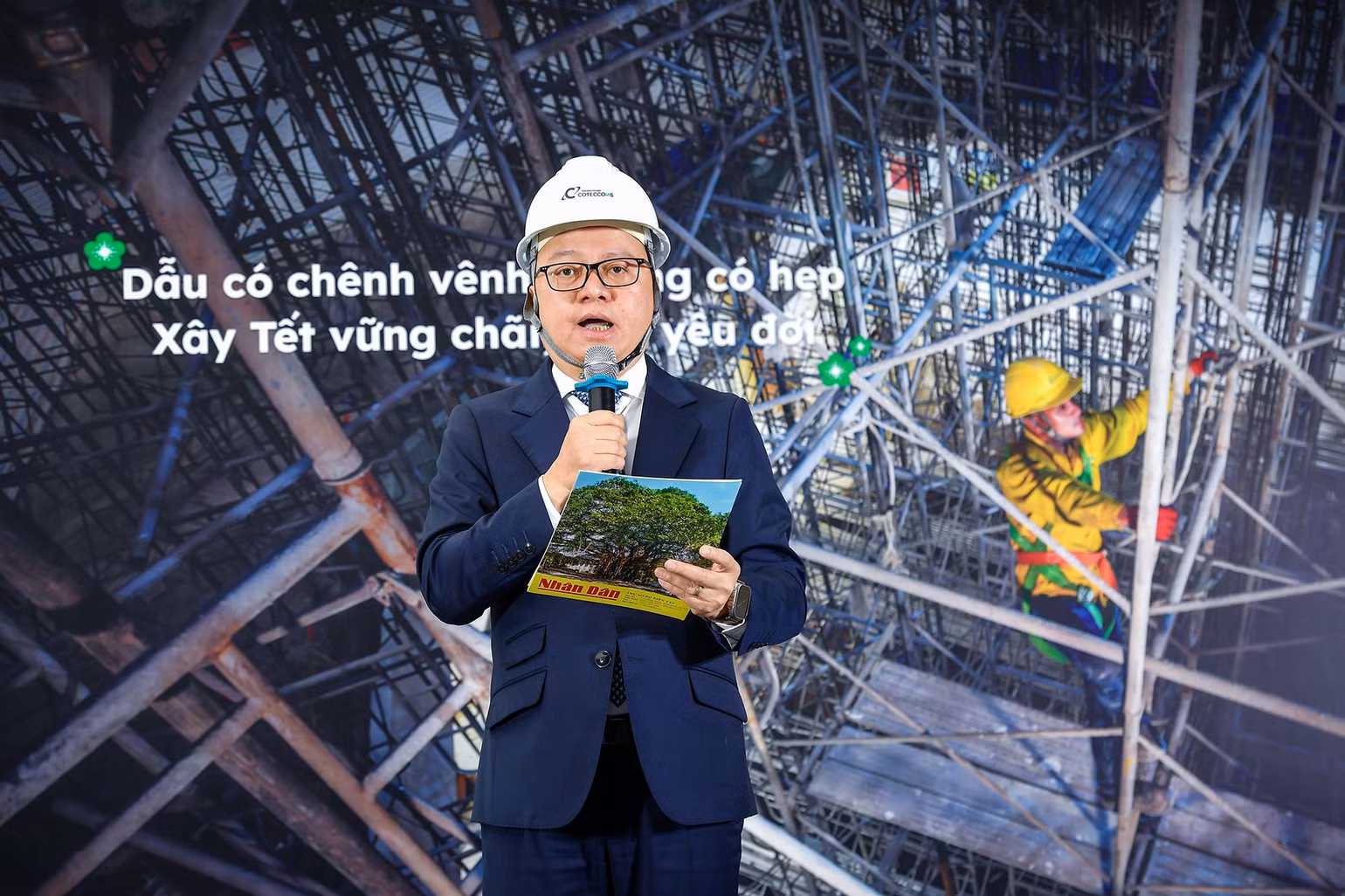Đồng chí Lê Quốc Minh phát biểu tại chương trình.