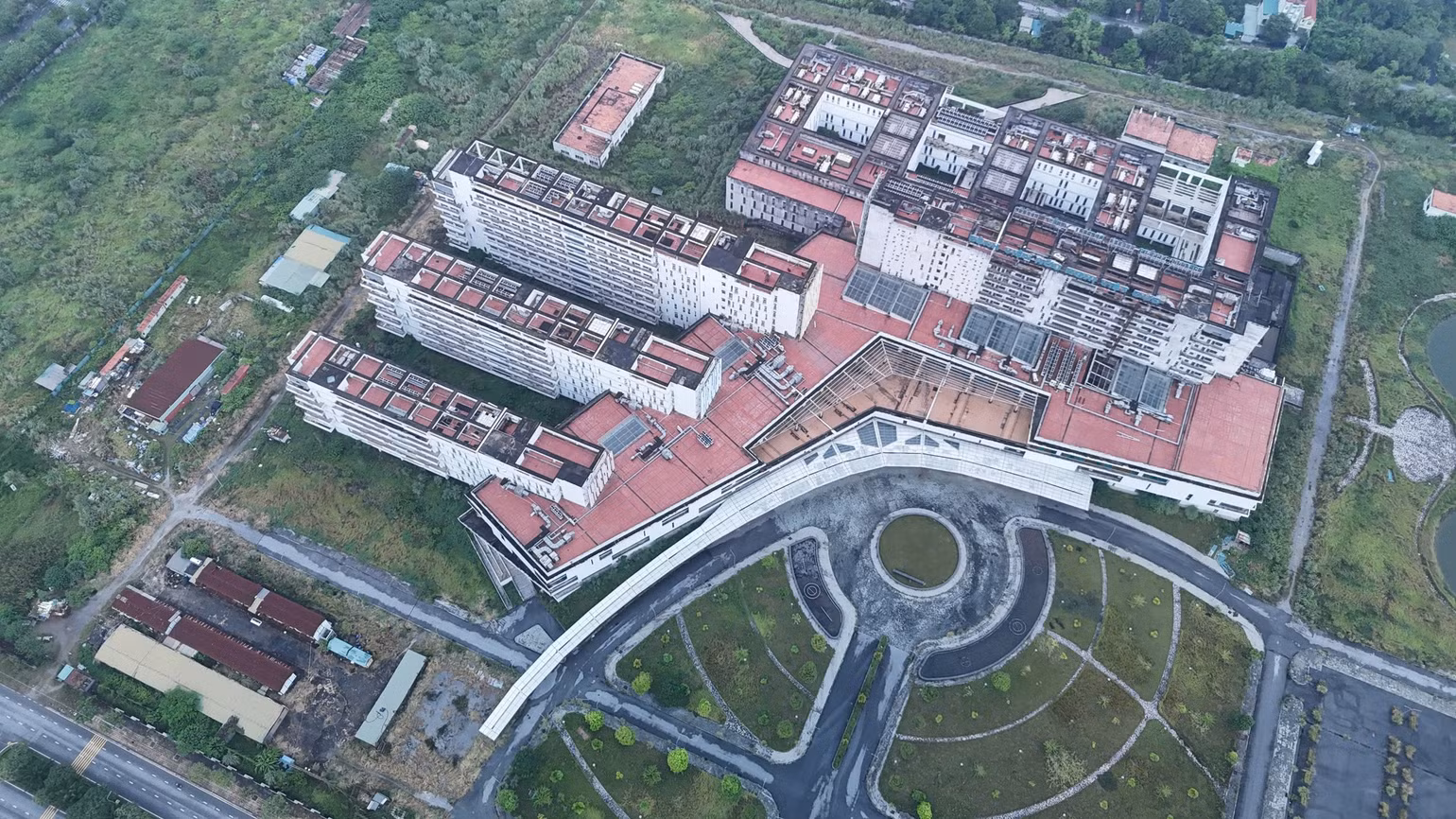"Điều quan trọng là chúng ta phải làm ngay, bắt tay vào rà soát ngay, giải quyết ngay để chống lãng phí", đại biểu Nguyễn Thị Việt Nga nhấn mạnh.