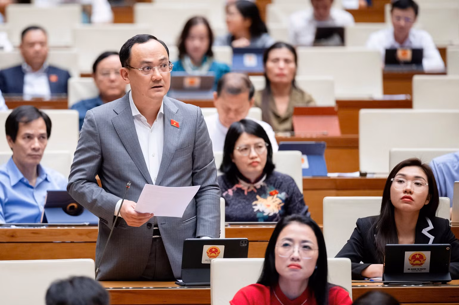 Đại biểu Nguyễn Ngọc Sơn, Ủy viên Thường trực Uỷ ban Khoa học, Công nghệ và Môi trường của Quốc hội. (Ảnh: DUY LINH) Đại biểu Nguyễn Ngọc Sơn, Ủy viên Thường trực Uỷ ban Khoa học, Công nghệ và Môi trường của Quốc hội. (Ảnh: DUY LINH)
