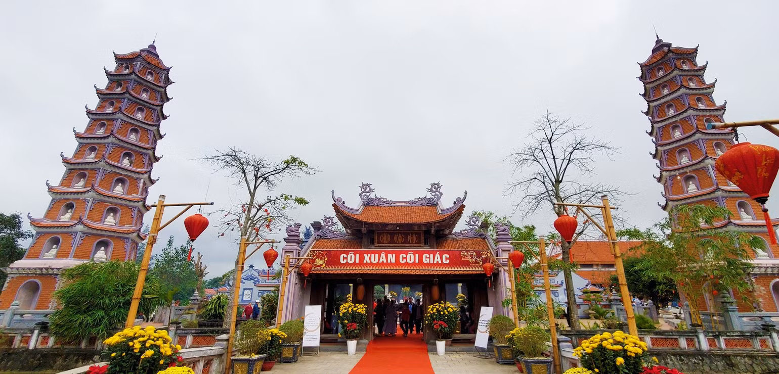 Chùa Hoằng Phúc- ngôi cổ tự ở miền trung được tôn tạo, phục dựng phục vụ nhu cầu tín ngưỡng của nhân dân.