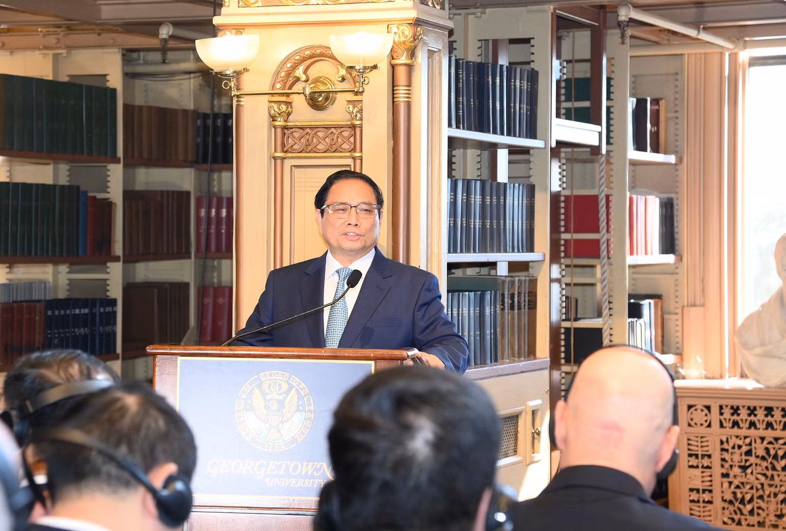 Thủ tướng Phạm Minh Chính phát biểu chính sách tại Đại học Georgetown. Thủ tướng Phạm Minh Chính phát biểu chính sách tại Đại học Georgetown.