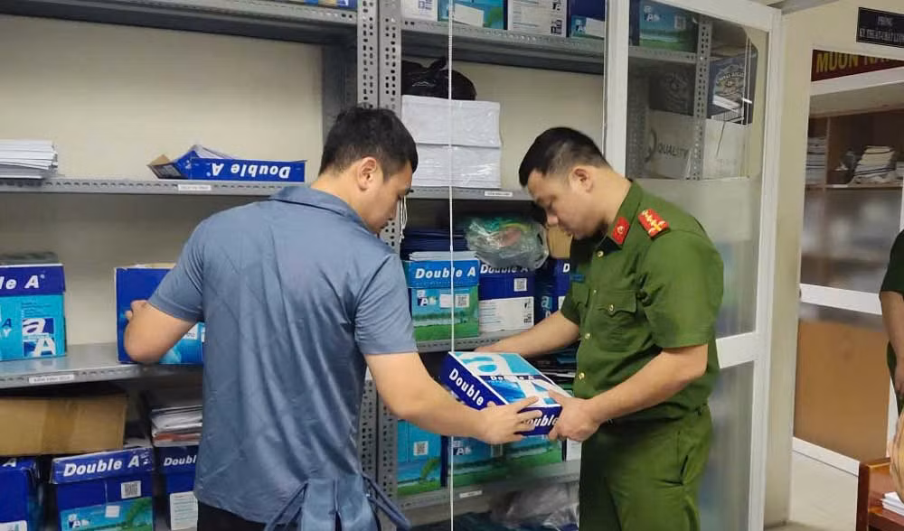 Cơ quan điều tra khám xét nơi làm việc tại Trung tâm Kiểm định kỹ thuật an toàn khu vực II. Cơ quan điều tra khám xét nơi làm việc tại Trung tâm Kiểm định kỹ thuật an toàn khu vực II.