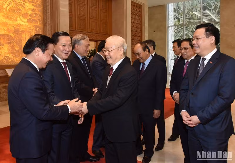 Tổng Bí thư Nguyễn Phú Trọng và các đại biểu dự hội nghị. Tổng Bí thư Nguyễn Phú Trọng và các đại biểu dự hội nghị.