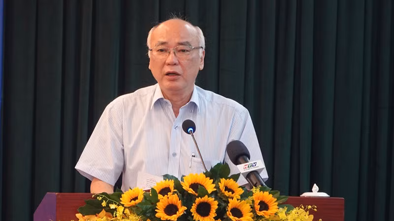 Trưởng Ban Tuyên giáo Thành ủy Thành phố Hồ Chí Minh Phan Nguyễn Như Khuê phát biểu tổng kết tọa đàm.
