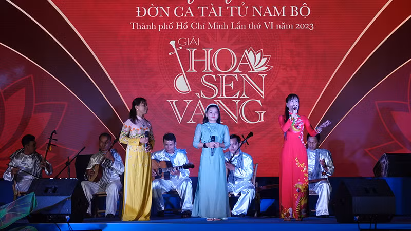 Đơn vị huyện Cần Giờ tham dự liên hoan với chương trình mang chủ đề "Cần Giờ thân thương". Đơn vị huyện Cần Giờ tham dự liên hoan với chương trình mang chủ đề "Cần Giờ thân thương".