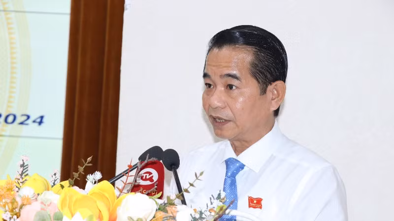 Chủ tịch Hội đồng nhân dân tỉnh Đồng Nai Thái Bảo phát biểu khai mạc kỳ họp.