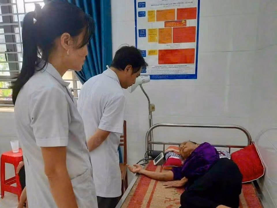 Là đội ngũ y tế tuyến đầu của tỉnh, với sự tích cực, khẩn trương, cố gắng hết sức mình, đội ngũ y bác sĩ luôn sẵn sàng với tinh thần cao nhất để hỗ trợ, cứu chữa nhân dân.