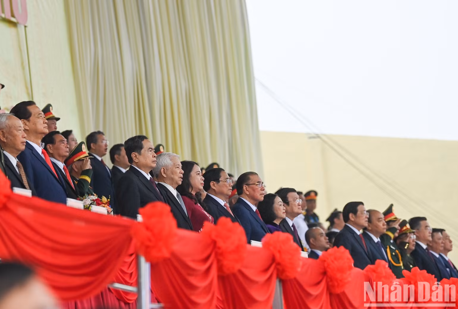Các đồng chí lãnh đạo, nguyên lãnh đạo Đảng, Nhà nước dự Lễ kỷ niệm 70 năm Chiến thắng Điện Biên Phủ. Các đồng chí lãnh đạo, nguyên lãnh đạo Đảng, Nhà nước dự Lễ kỷ niệm 70 năm Chiến thắng Điện Biên Phủ.