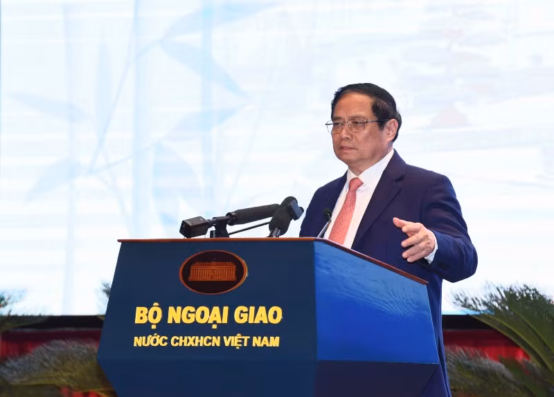 Thủ tướng Phạm Minh Chính phát biểu ý kiến chỉ đạo Hội nghị. Thủ tướng Phạm Minh Chính phát biểu ý kiến chỉ đạo Hội nghị.