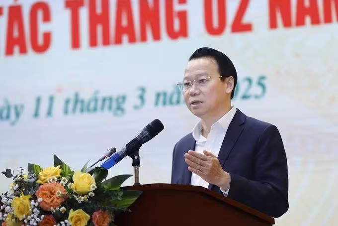 Bộ trưởng Đỗ Đức Duy đề nghị, trong phân công, chỉ đạo và tổ chức thực hiện nhiệm vụ phải bảo đảm “5 rõ” (rõ người, rõ việc, rõ trách nhiệm, rõ tiến độ, rõ hiệu quả); bảo đảm sự chỉ đạo thống nhất, xuyên suốt, luôn kiên định về mục tiêu, linh hoạt về nhiệm vụ, giải pháp. Bộ trưởng Đỗ Đức Duy đề nghị, trong phân công, chỉ đạo và tổ chức thực hiện nhiệm vụ phải bảo đảm “5 rõ” (rõ người, rõ việc, rõ trách nhiệm, rõ tiến độ, rõ hiệu quả); bảo đảm sự chỉ đạo thống nhất, xuyên suốt, luôn kiên định về mục tiêu, linh hoạt về nhiệm vụ, giải pháp.
