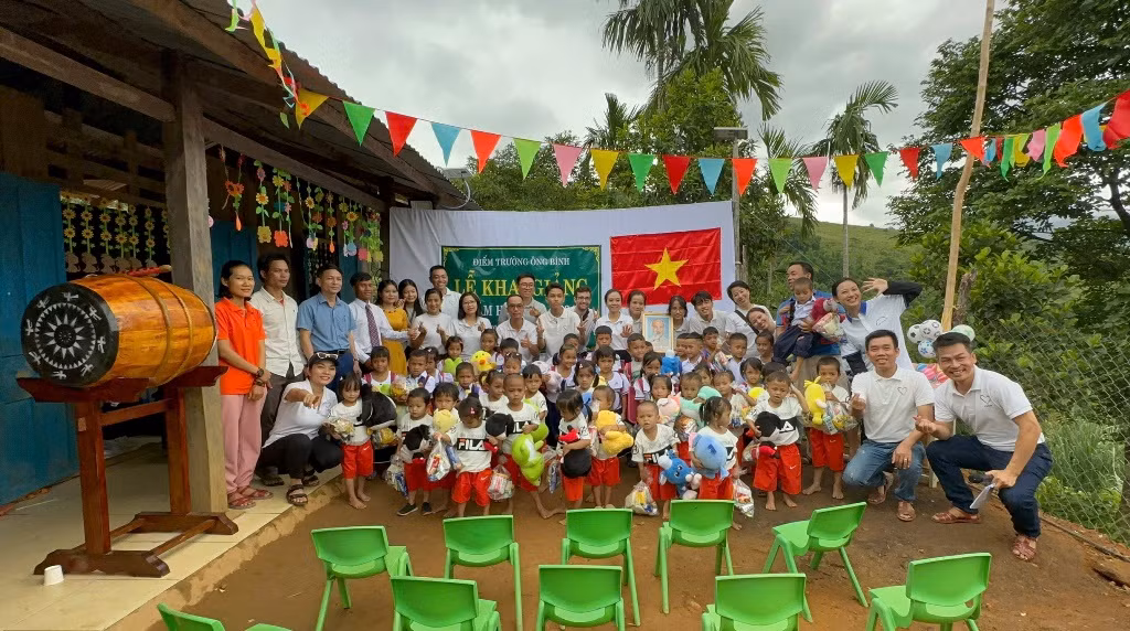 Đến nay hành trình đến với những điểm trường vùng cao của Nguyễn Bình Nam đã vận động, xây dựng được 18 điểm trường.