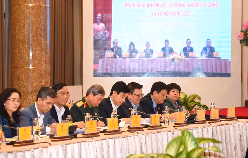 [Ảnh] Thủ tướng Phạm Minh Chính dự Hội nghị triển khai nhiệm vụ lao động, người có công và xã hội năm 2023 ảnh 3