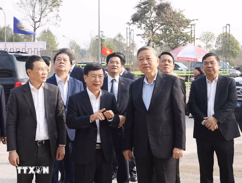 Tổng Bí thư Tô Lâm thăm công trình Bệnh viện đa khoa tỉnh Nam Định. (Ảnh: Thống Nhất/TTXVN) Tổng Bí thư Tô Lâm thăm công trình Bệnh viện đa khoa tỉnh Nam Định. (Ảnh: Thống Nhất/TTXVN)