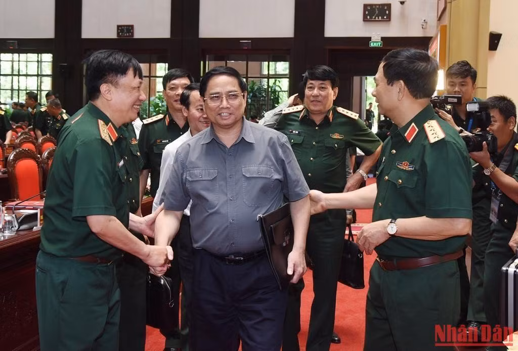 Thủ tướng Phạm Minh Chính với các đại biểu tham dự hội nghị. Thủ tướng Phạm Minh Chính với các đại biểu tham dự hội nghị.