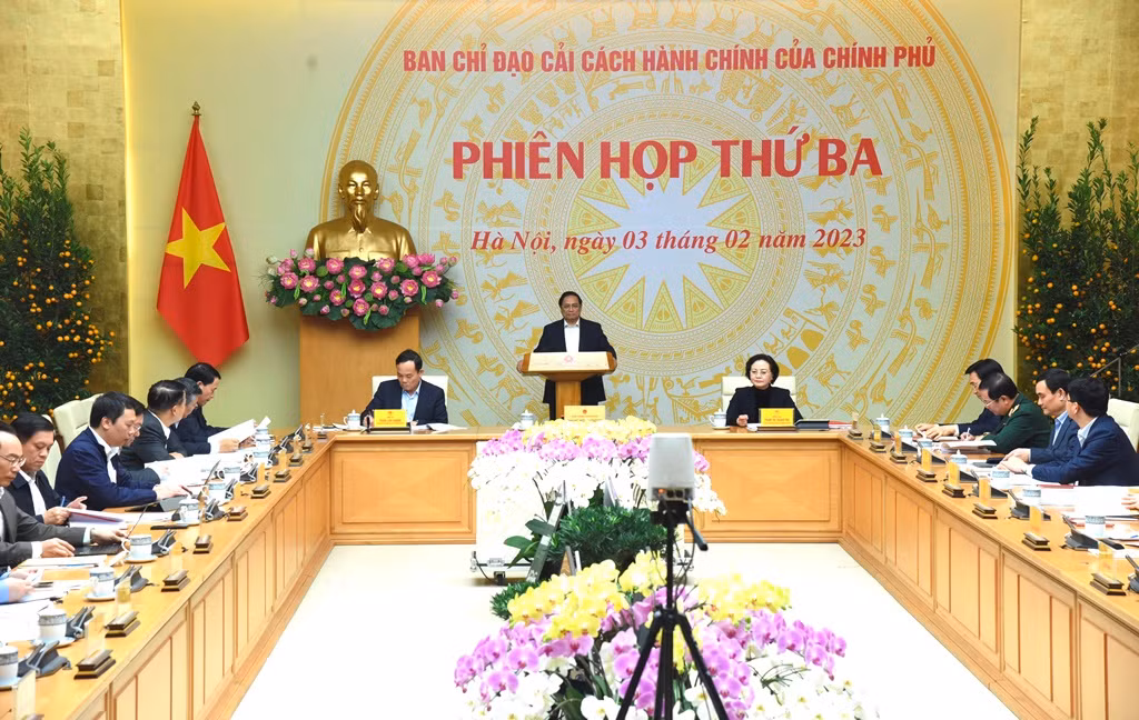 Thủ tướng Phạm Minh Chính chủ trì phiên họp trực tuyến tại điểm cầu Văn phòng Chính phủ.