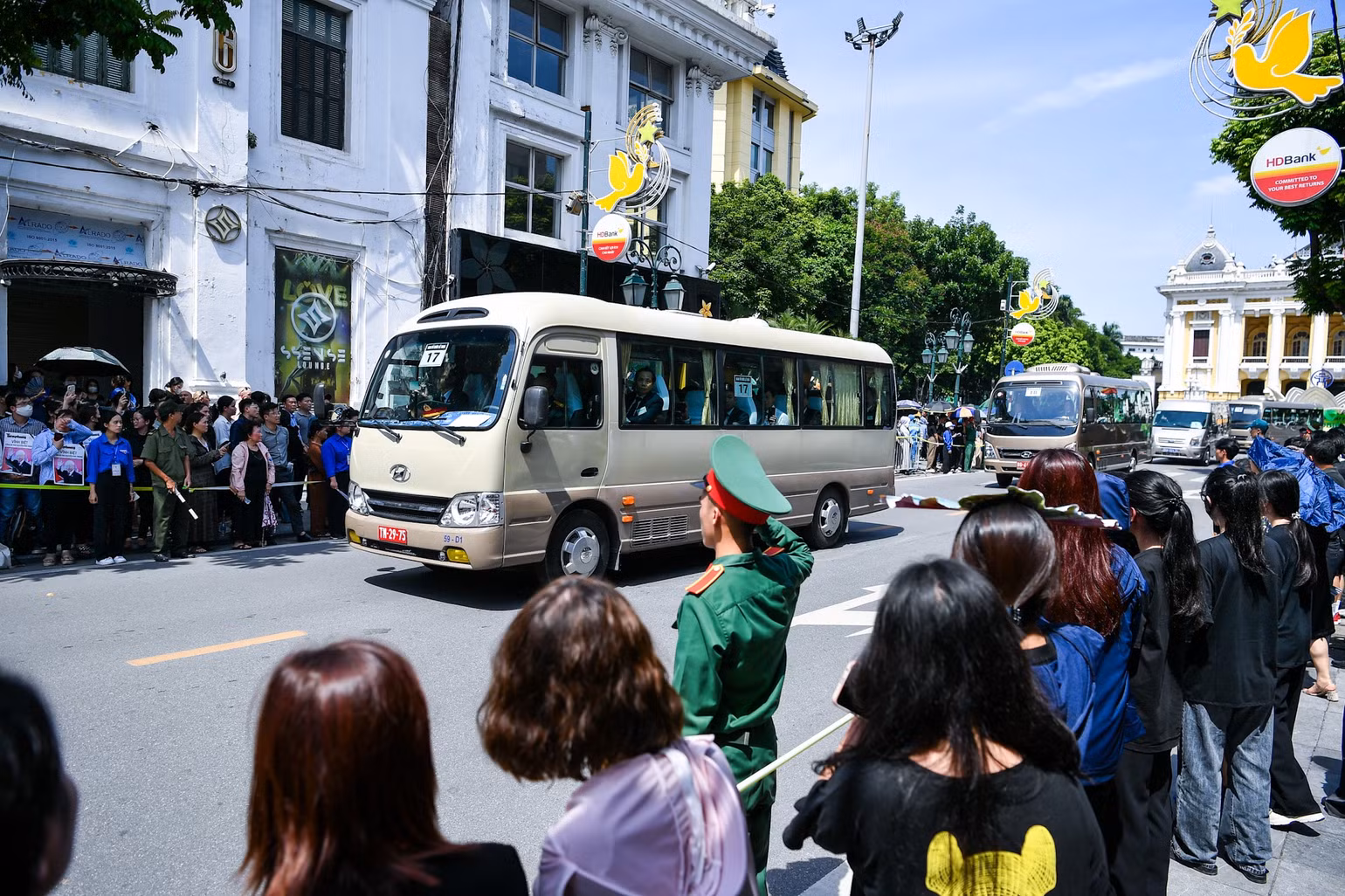 Toàn cảnh Lễ truy điệu và Lễ an táng Tổng Bí thư Nguyễn Phú Trọng ảnh 61 Toàn cảnh Lễ truy điệu và Lễ an táng Tổng Bí thư Nguyễn Phú Trọng ảnh 61