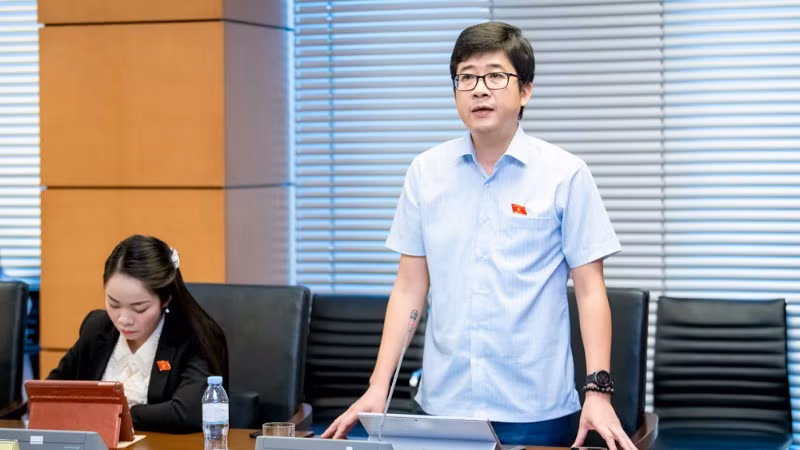 Đại biểu Nguyễn Thành Trung (Đoàn Yên Bái). (Ảnh: Quochoi.vn)