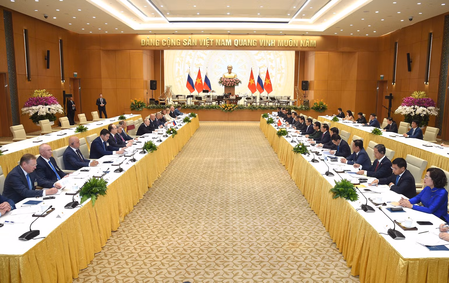 Quang cảnh buổi hội kiến.