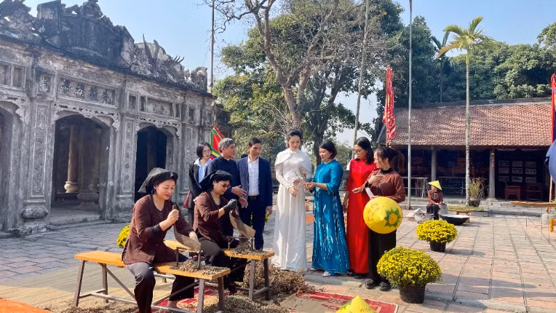 Chương trình có sự tham gia của Hoa hậu du lịch Việt Nam 2022 Lương Kỳ Duyên.