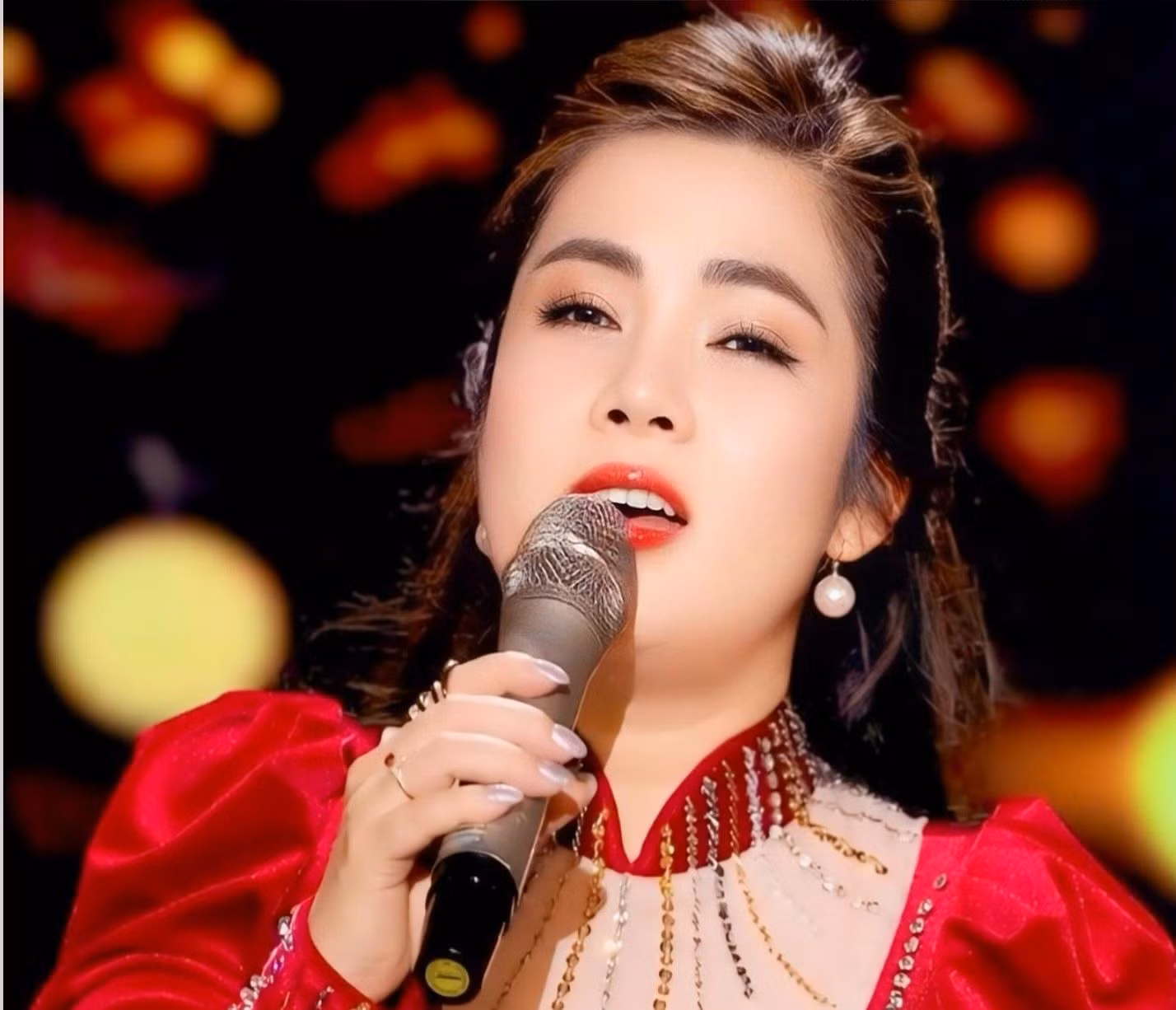 NSND Diệu Hương.