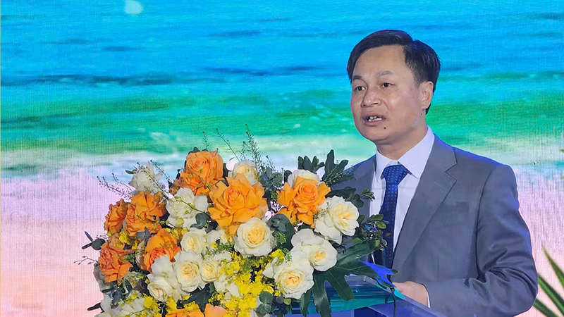 Chủ tịch Ủy ban nhân dân huyện Hoằng Hóa phát biểu, tuyên bố khai mạc Lễ hội Du lịch biển 2025: Hải Tiến-Khát vọng tỏa sáng. Chủ tịch Ủy ban nhân dân huyện Hoằng Hóa phát biểu, tuyên bố khai mạc Lễ hội Du lịch biển 2025: Hải Tiến-Khát vọng tỏa sáng.